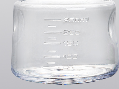 良好的透明度，刻度清晰，便于觀察容量