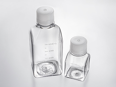 底部平整，可穩(wěn)定放置于桌面