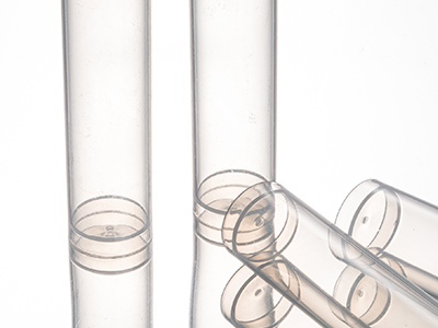 管體透明，無刻度，可視度好，可立底